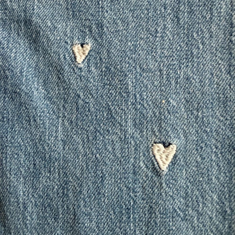 NWT Abercrombie Kids Low Rise Baggy jeans. Medium Wash with Hearts. Size 9/10 - Picture 5 of 10